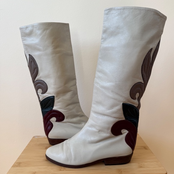 Statement Vintage 70s knee-high boots in creamy white leather with bold multicol - Picture 4 of 12